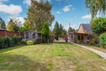 Whitehouse Road, Woodcote, South Oxfordshire, Image 21