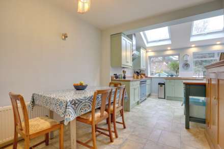 Woodcote Road, Caversham Heights, Image 10