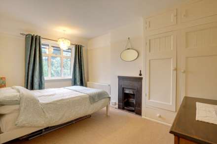 Woodcote Road, Caversham Heights, Image 8