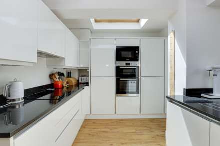 Hemdean Road, Caversham, Image 17