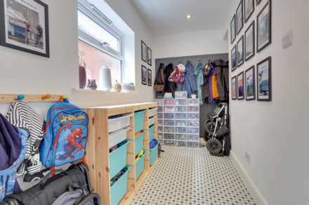 Hemdean Road, Caversham, Image 23