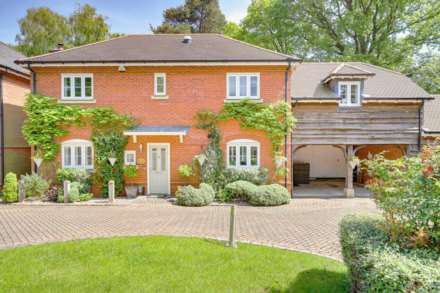 4 Bedroom Detached, Gardeners Copse, Sonning Common, South Oxfordshire
