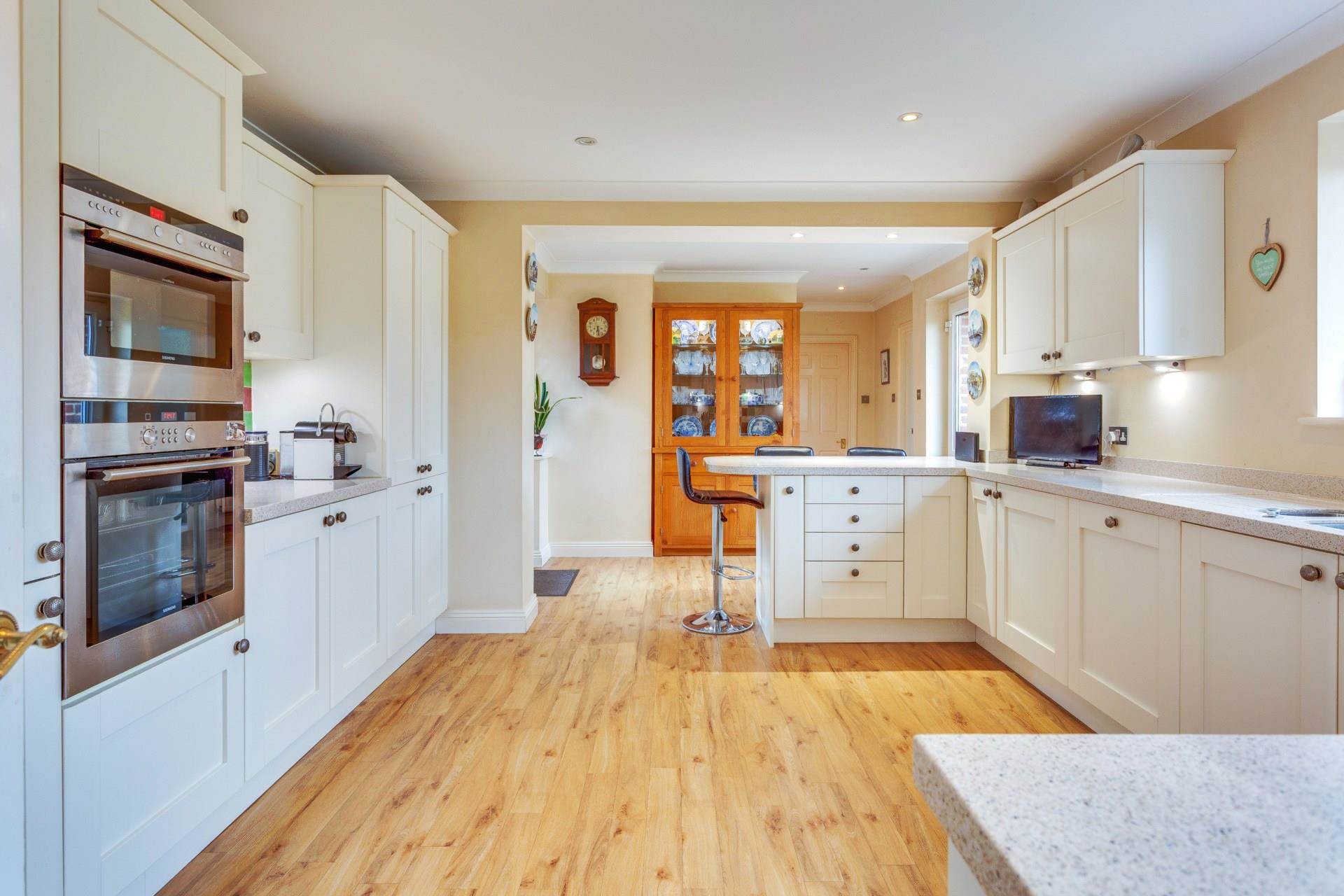 Russell Road, Tokers Green, South Oxfordshire, Image 2