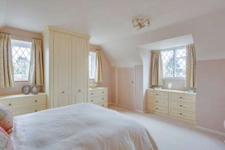 Russell Road, Tokers Green, South Oxfordshire, Image 11