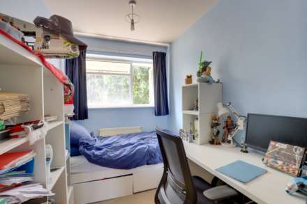 Ellesmere Close, Caversham, Image 13
