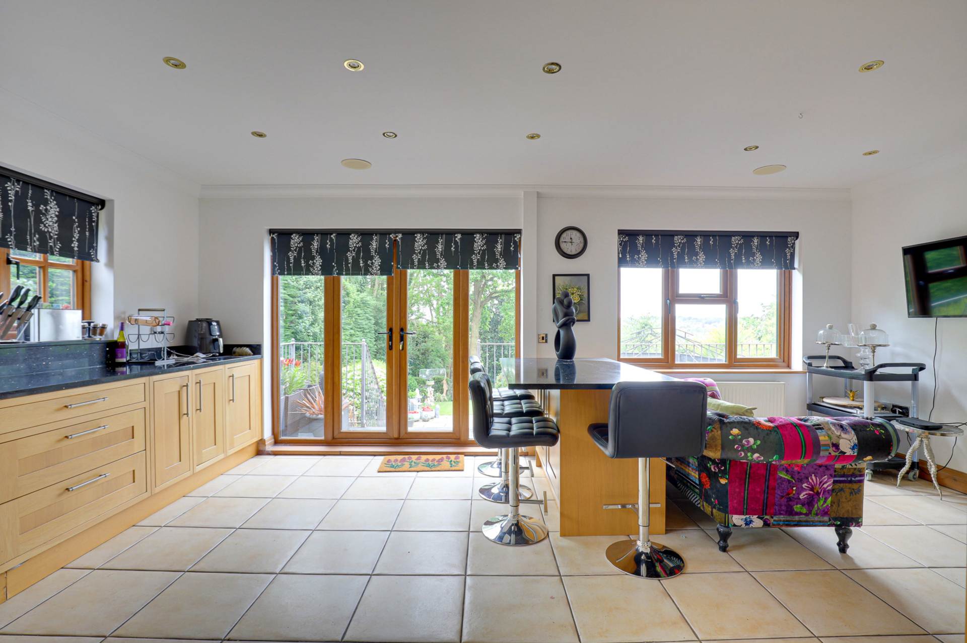 Upper Warren Avenue, Caversham Heights, Image 12