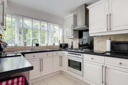 Ragley Mews, Caversham, Image 13