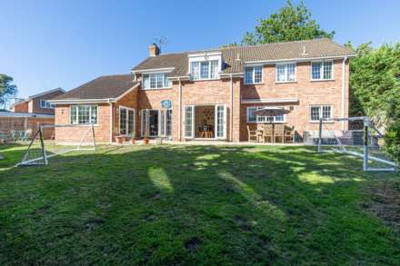Picton Way, Caversham, Image 2