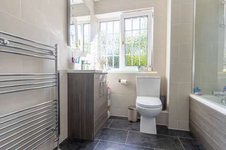 Picton Way, Caversham, Image 26