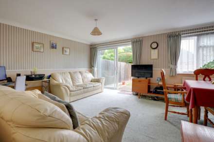 Framlingham Drive, Caversham Park Village, Reading, Image 2