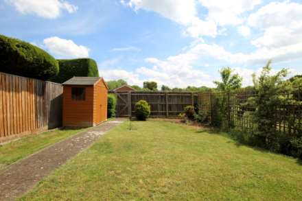 Framlingham Drive, Caversham Park Village, Reading, Image 5