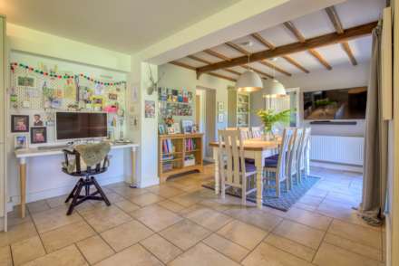 Wood Lane, Kidmore End, South Oxfordshire, Image 10