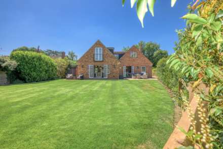 Wood Lane, Kidmore End, South Oxfordshire, Image 2