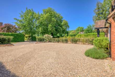Wood Lane, Kidmore End, South Oxfordshire, Image 29