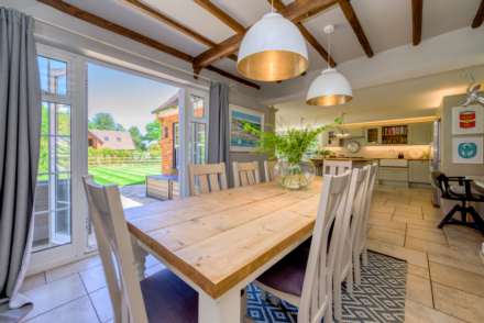 Wood Lane, Kidmore End, South Oxfordshire, Image 8