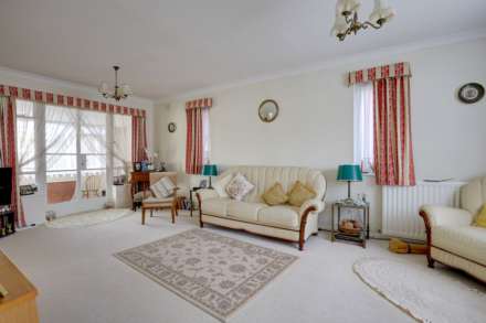 Hemdean Road, Caversham, Image 3