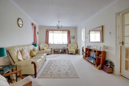 Hemdean Road, Caversham, Image 4