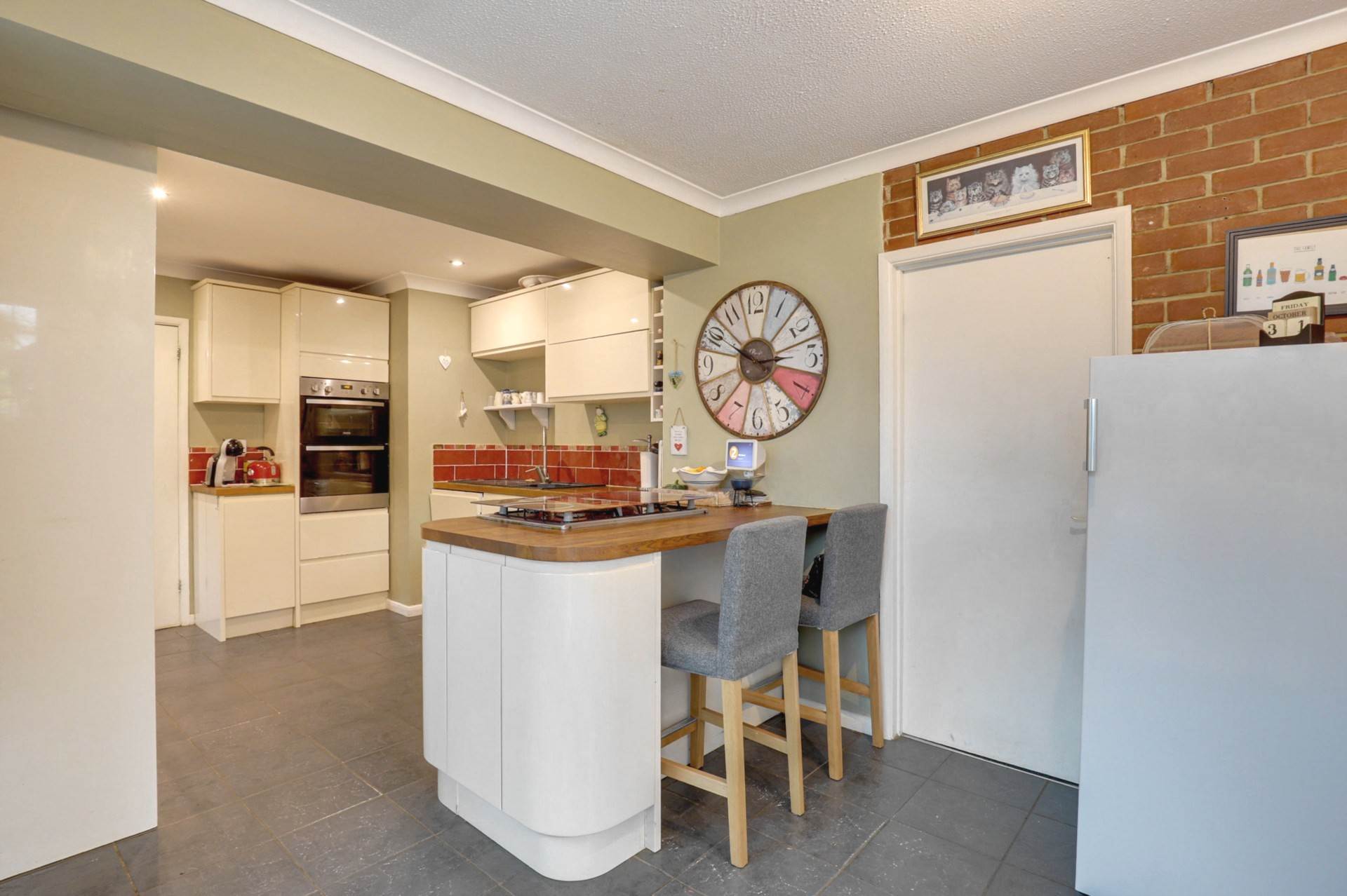 Woodlands Road, Sonning Common, Image 8