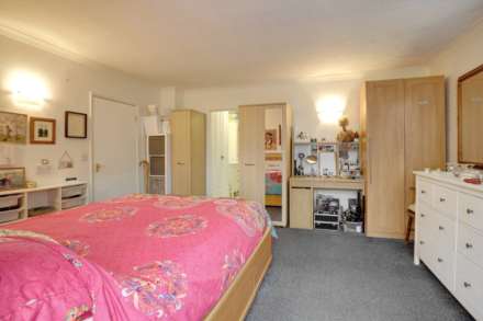 Woodlands Road, Sonning Common, Image 12