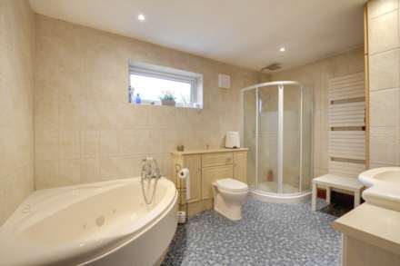 Woodlands Road, Sonning Common, Image 17