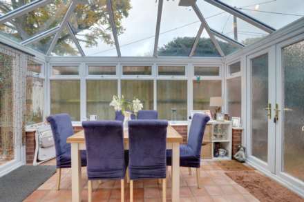 Woodlands Road, Sonning Common, Image 4