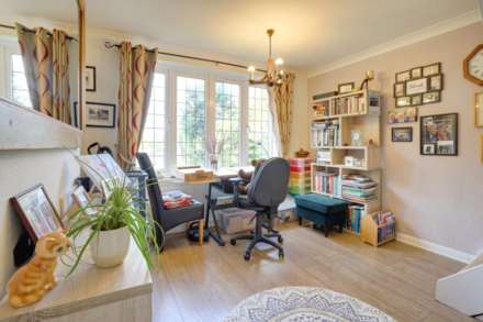 Woodlands Road, Sonning Common, Image 6