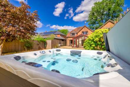 Dumbledore, Stoke Row, South Oxfordshire, Image 13