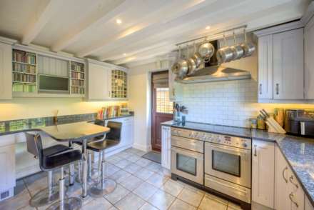 Dumbledore, Stoke Row, South Oxfordshire, Image 5