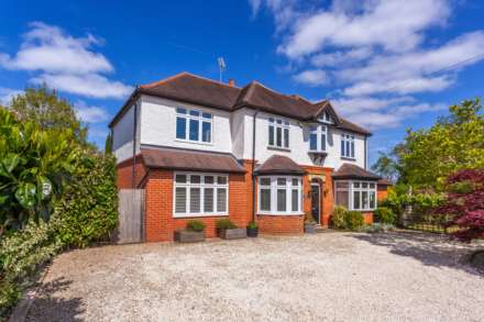 Russell Road, Tokers Green, South Oxfordshire
