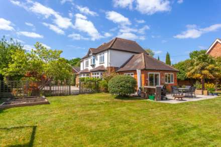 Russell Road, Tokers Green, South Oxfordshire, Image 4