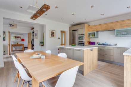Russell Road, Tokers Green, South Oxfordshire, Image 9