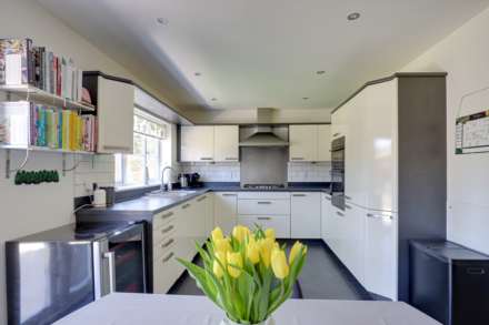 Charlotte Close, Caversham, Image 10