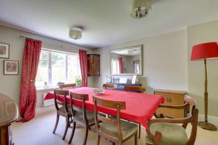 Charlotte Close, Caversham, Image 13