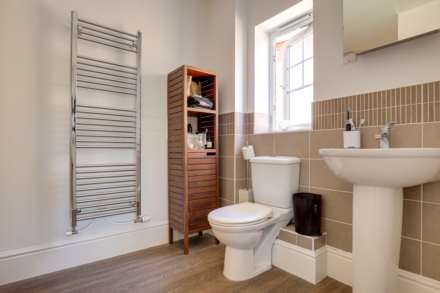 Charlotte Close, Caversham, Image 19