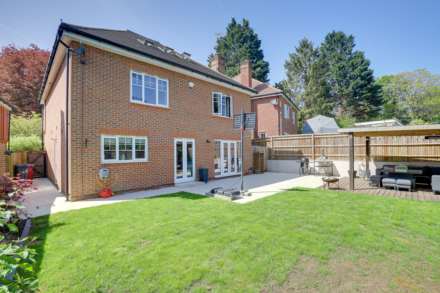Charlotte Close, Caversham, Image 2