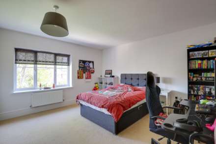 Charlotte Close, Caversham, Image 25