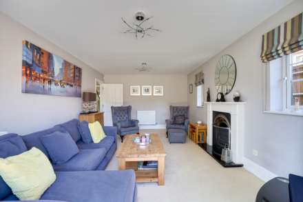 Charlotte Close, Caversham, Image 5