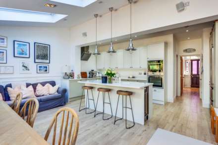 Hemdean Rise, Caversham, Reading, Image 2