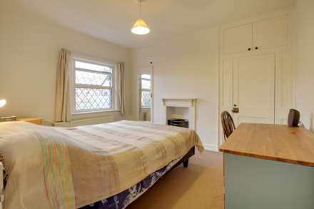 Gosbrook Road, Caversham, Reading, Image 8