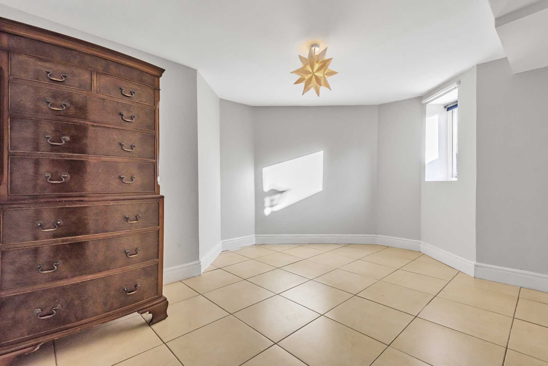 Warrenside, Caversham, Reading, Image 13