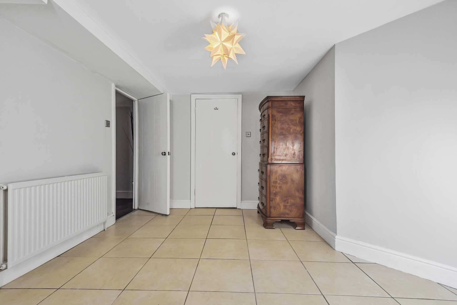 Warrenside, Caversham, Reading, Image 14