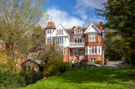 Property For Sale The Warren, Caversham, Reading