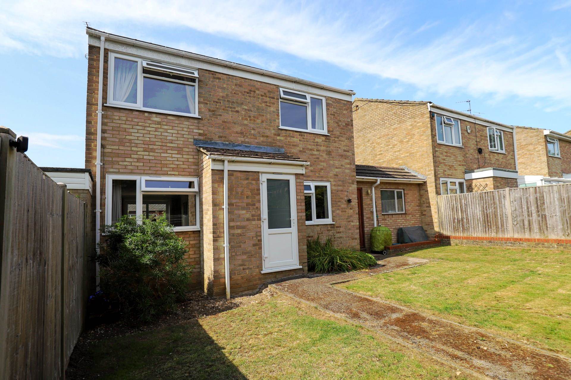 Fraser Avenue, Caversham Park Village, Reading, Image 15