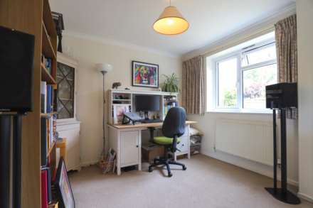 Fraser Avenue, Caversham Park Village, Reading, Image 5