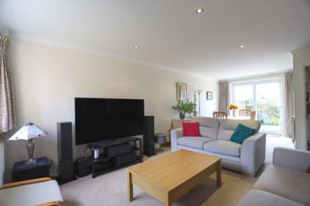 Fraser Avenue, Caversham Park Village, Reading, Image 6
