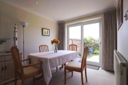 Fraser Avenue, Caversham Park Village, Reading, Image 7
