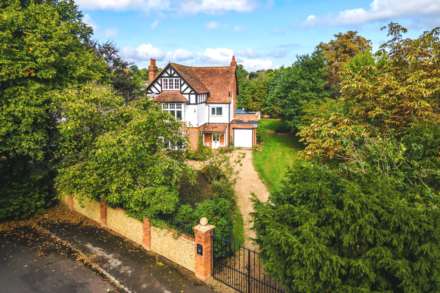 5 Bedroom Detached, Derby Road, Caversham