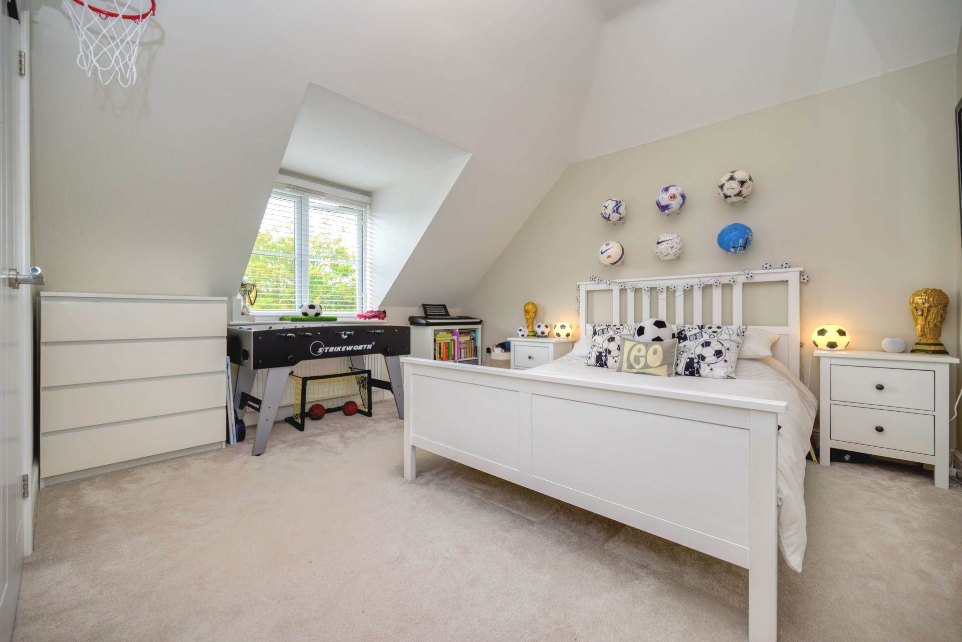Newfield Road, Sonning Common, South Oxfordshire, Image 14
