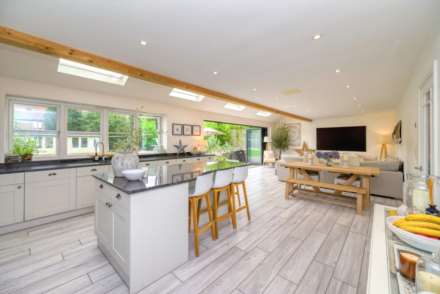Newfield Road, Sonning Common, South Oxfordshire, Image 2