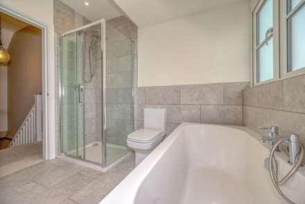Newfield Road, Sonning Common, South Oxfordshire, Image 22